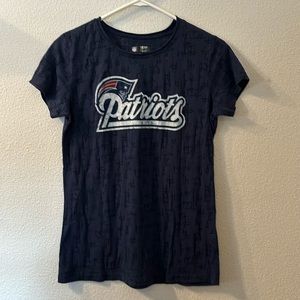 NFL New England Patriots short sleeve shirt size large